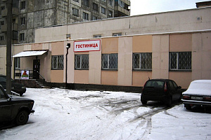 Гостиницы Челябинска у парка, "Берлога" у парка