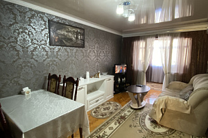 Квартиры Абхазии на месяц, "Гагра" 2х-комнатная на месяц - цены